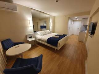 Апарт-отели Batumi Orbi City Beach Studio Apartment Батуми Апартаменты с видом на море-18