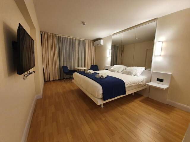 Апарт-отели Batumi Orbi City Beach Studio Apartment Батуми-4